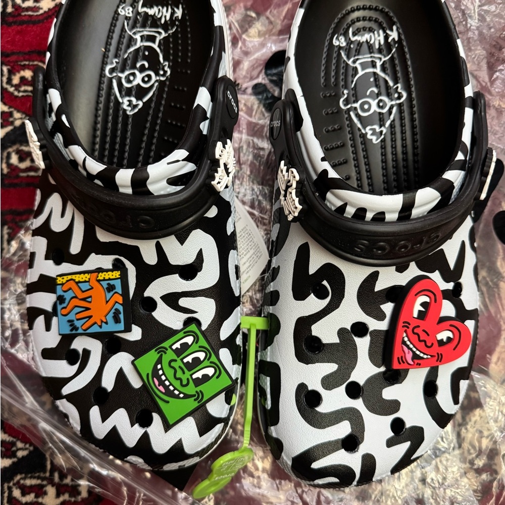 Keith Haring x Crocs NWT